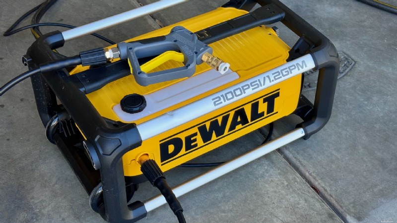 DeWalt 2100psi Electric Pressure Washer Review – Performance, Reliability & Value