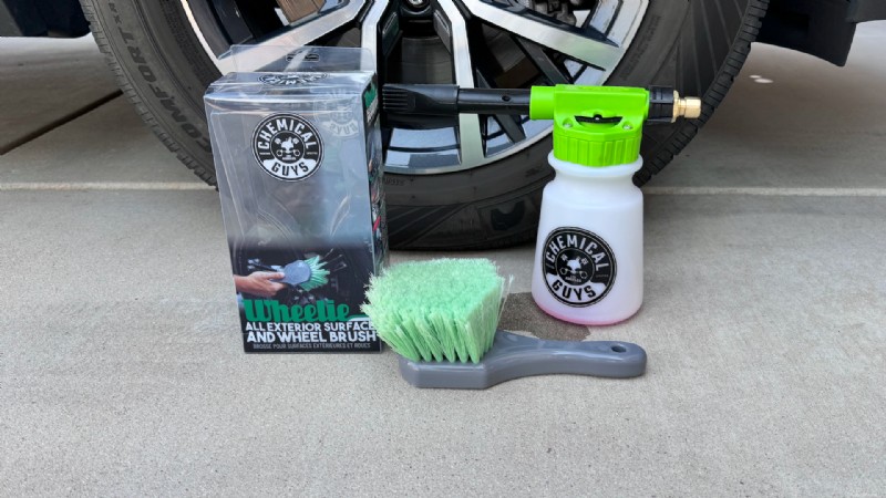 Chemical Guys Gauntlet Review: Simplify Your Detailing with the Latest Product