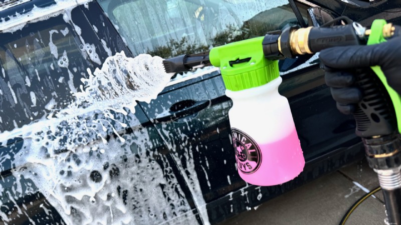 Chemical Guys Gauntlet Review: Simplify Your Detailing with the Latest Product