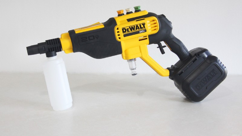 DeWalt 20V MAX Cordless Power Cleaner Review: 550 PSI for Spotless Cleaning