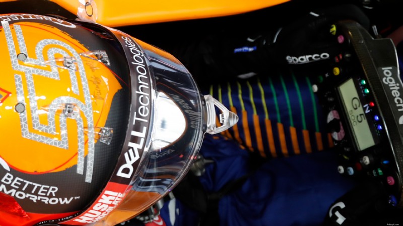 The Complete Guide to F1 Steering Wheels: All Buttons, Paddles, and Knobs Explained