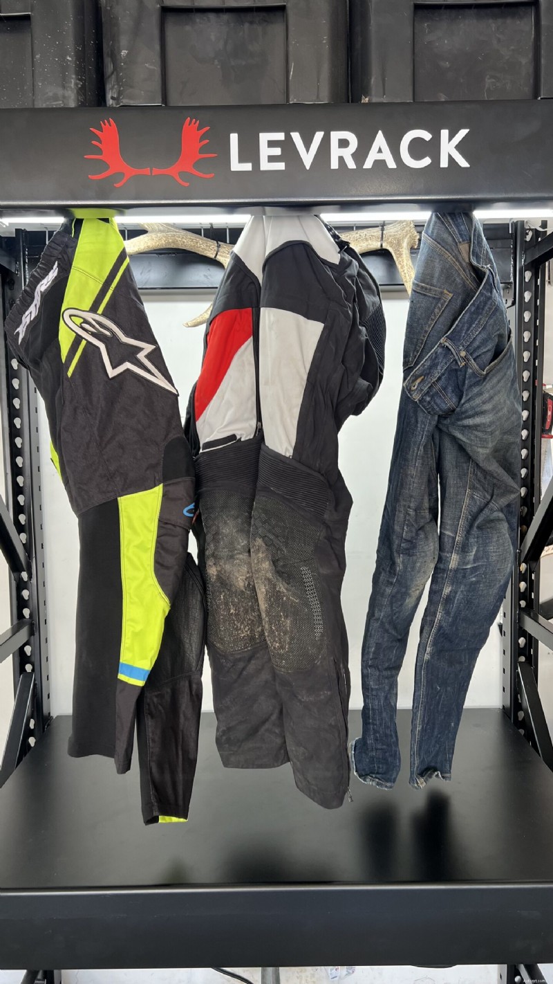 How to Choose the Best Motorcycle Pants: A Practical Buying Guide