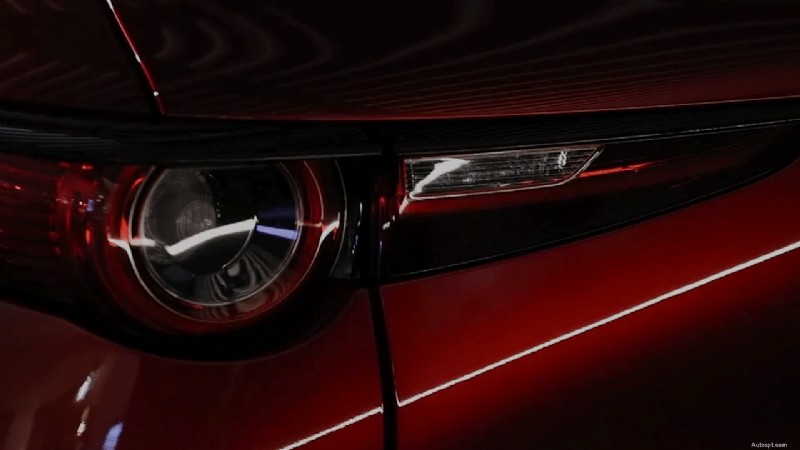 Why U.S. Vehicles Use Red Turn Signals, Not Amber: The Regulatory Reasoning