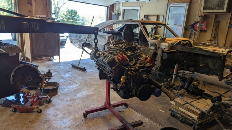 How to Safely Use an Engine Hoist: Expert Tips for a Secure Lift