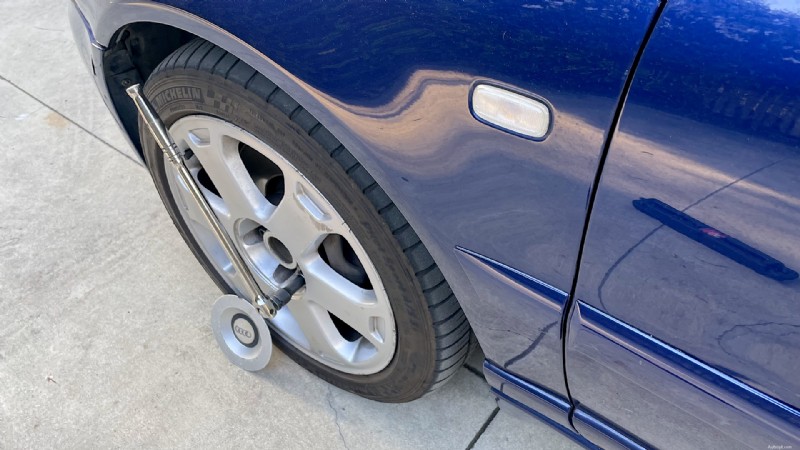 How to Use a Breaker Bar: Boost Torque & Unstick Hardware