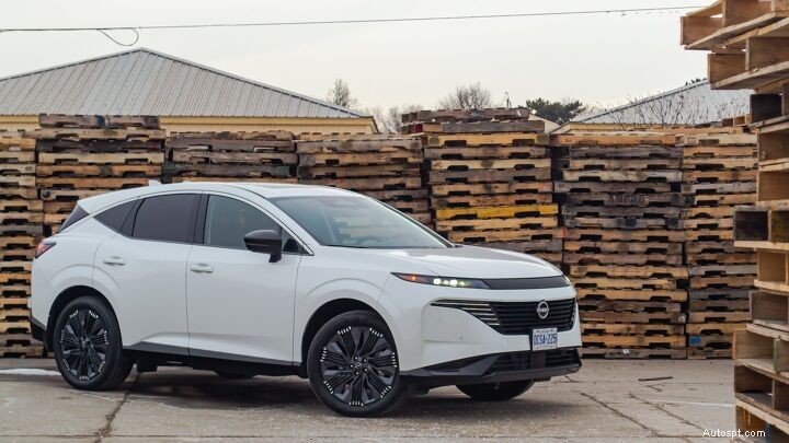 Nissan Murano vs Toyota Crown Signia: Head‑to‑Head SUV Showdown