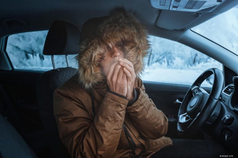 Essential Car Emergency Kit: Must‑Have Items for Unexpected Breakdowns