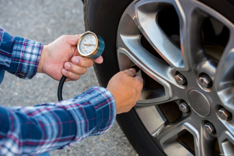 How to Measure & Convert Tyre Pressure: BAR, PSI & kPa Explained