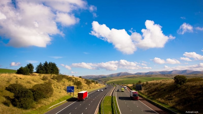 Driver Location Signs: How They Guide Emergency Services on UK Motorways