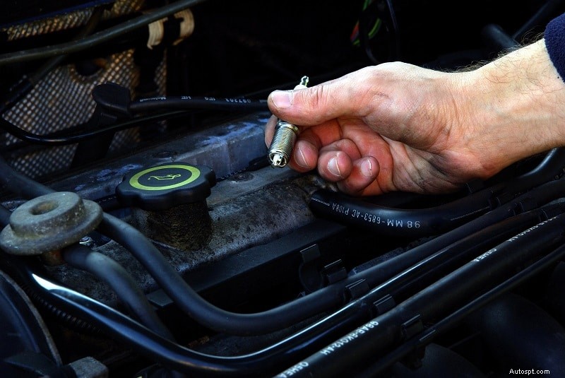 Understanding a Blinking Check Engine Light: Causes, Severity, and Solutions for Car Owners