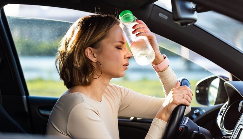 Can Engine Coolant Truly Evaporate? Understanding Coolant Loss and Leaks