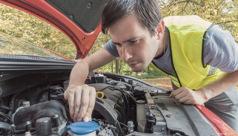 Can Engine Coolant Truly Evaporate? Understanding Coolant Loss and Leaks