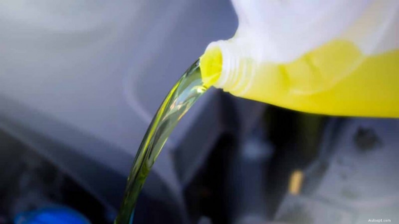 Can Engine Coolant Truly Evaporate? Understanding Coolant Loss and Leaks