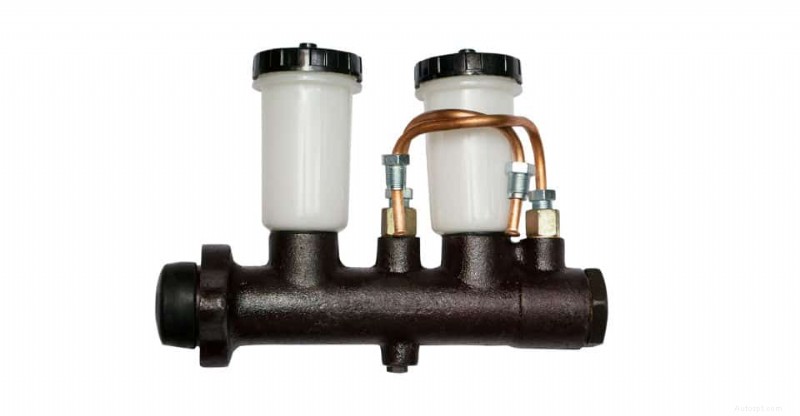 Spotting a Faulty Master Cylinder: Key Signs You Need Replacement