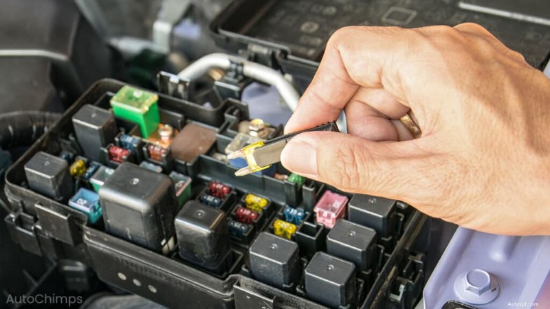 Why Your Car Won’t Start While Radio & Lights Work — Diagnosis & Quick Fixes