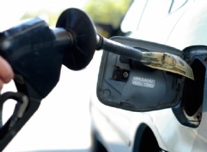 Proper Etiquette for Filling Up Your Gas Tank