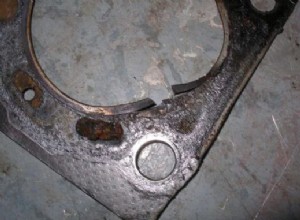 Leaking Head Gasket Symptoms – Learn About The 5 Common Symptoms