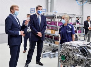 BMW Group steps up Electromobility: E-drives for half a Million Electrified Vehicles