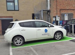 Cambridge installs rapid chargers to boost EV taxi use