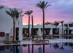 How Hotels Benefit from Installing Public EV Charging Stations