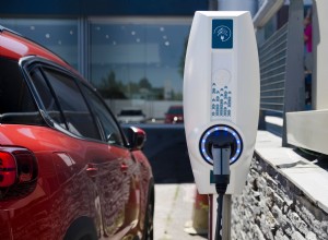 5 reasons why EV chargers boost employee satisfaction