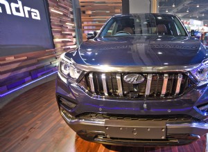 Mahindra Rexton G4 2018 STD  Exterior