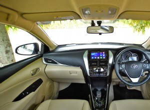 Toyota Yaris 2018 VX CVT Interior