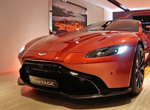 Aston Martin Vantage V8 2018 STD Exterior