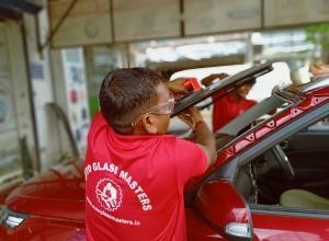 Windshield Installation Technique