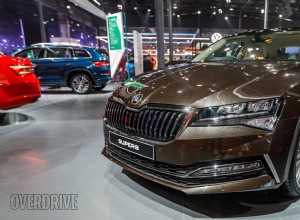 Skoda Superb 2020 1.8 TSI Exterior