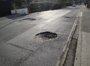 3 Common Car Problems After Hitting a Pothole