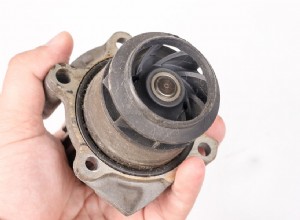 Signs of a Bad Water Pump in Your Car or Truck