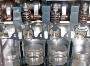 How to Use a Compression Tester