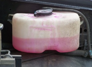 How to Choose Windshield Wiper Fluid for Winter