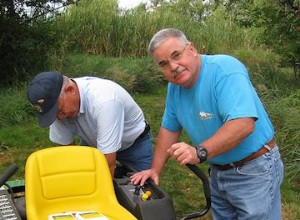 Lawn Mower Oil Change Made Easy: Get the Most out of Your Mower