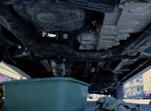Cold Weather Maintenance: 3 Winter Oil Change Tips