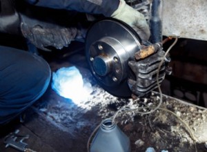 What causes Brake Fluid Leaks and How to Fix it?