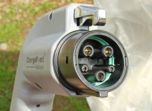 5 Places to Find EV Charging Station Incentives