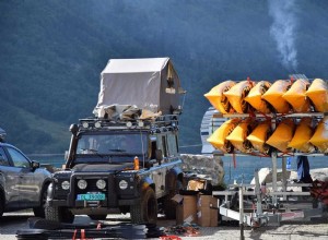 How to Transport Kayaks and Canoes Safely