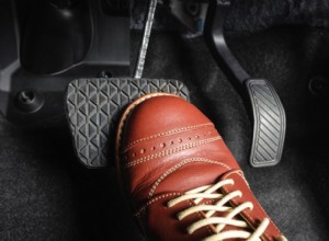 6 Ways to Save Money Fast on Car’s Home Maintenance