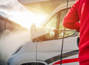 Steps on How to Use a Pressure Washer to Clean the Garage
