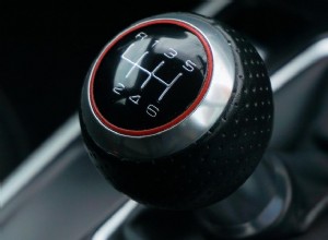 Don’t Rest Your Hand On The Gearstick – Here’s Why