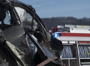 Can I Keep My Totaled Car If It’s Not Worth Repairing?