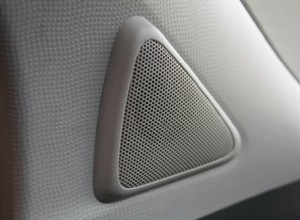 Speakers Making Noise When Car Off – Easy Fixes