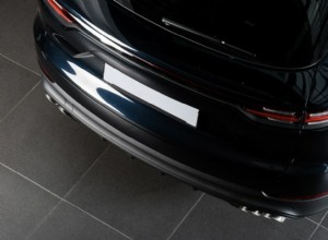 What Are No-Zones In Driving?