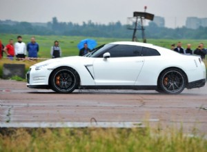 Why Is The Nissan GTR So Expensive