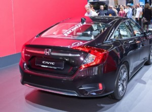 Are Honda Civics Good In Snow? Recommended For Winter Driving?