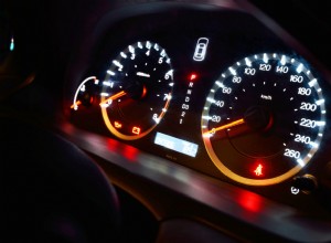 4 ways to check if your car battery is still working