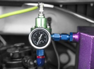 7 Symptoms of Low Fuel Pressure (& 6 Common Causes)
