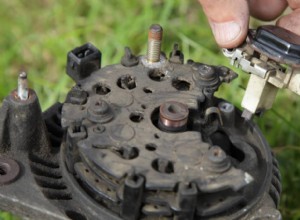 6 Symptoms of a Bad Voltage Regulator (& Replacement Cost)
